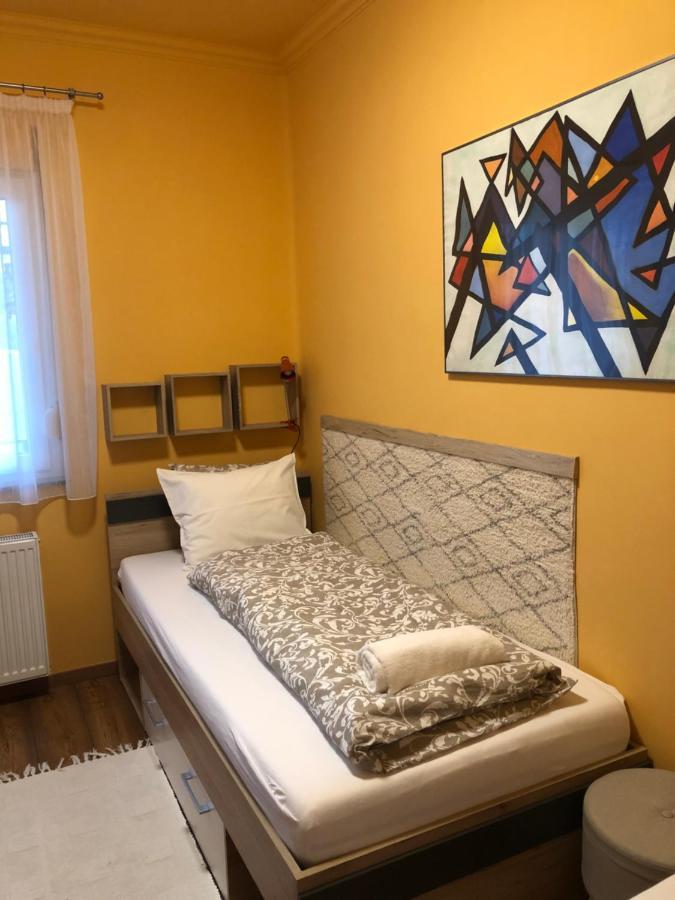 Galeria Deluxe Apartman Mezokovesd Exterior photo